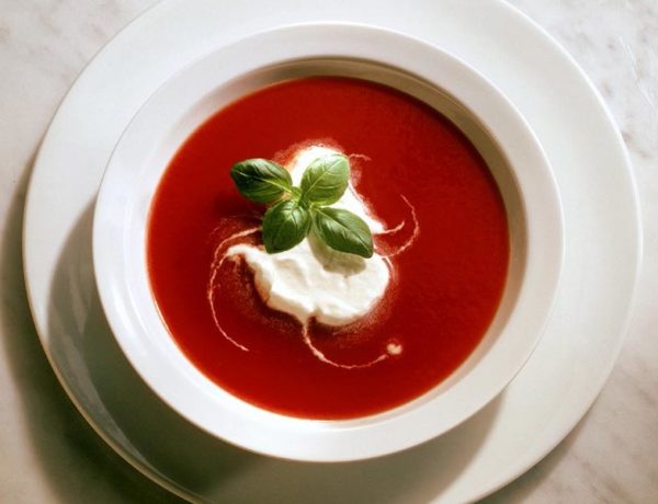 Sopa Fría de Tomate con Albahaca. Foto:gtres
