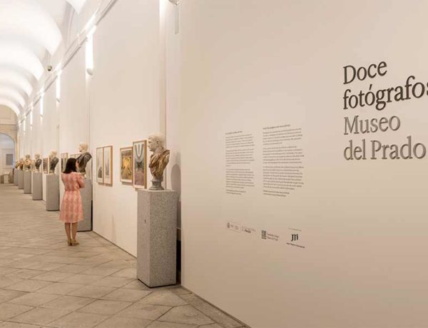 Doce fotógrafos en el Museo del Prado