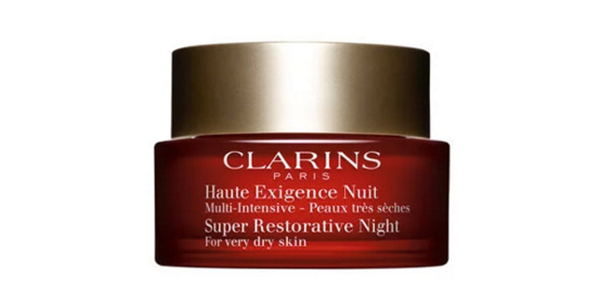 "Multi Intensive Noche" de Clarins la crema de noche que renueva las pieles maduras.